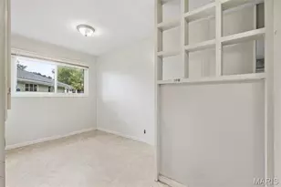 5613 Sanborn Dr, Saint Louis, MO 63121 - Photo 4