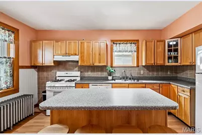 7920 Hildesheim Avenue, Saint Louis, MO 63123 - Photo 18