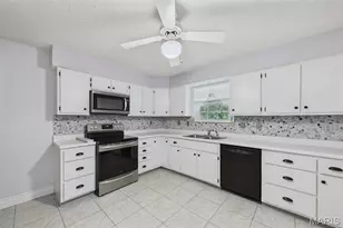 893 Woodridge Dr, Arnold, MO 63010 - Photo 6