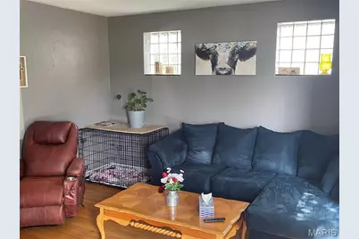 627 Pardella Avenue, Saint Louis, MO 63125 - Photo 2