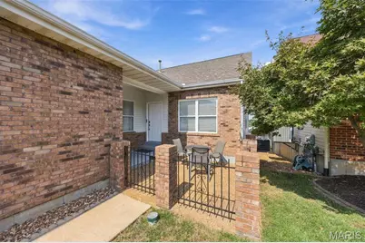 313 Holloway Ridge Court, Ballwin, MO 63011 - Photo 2