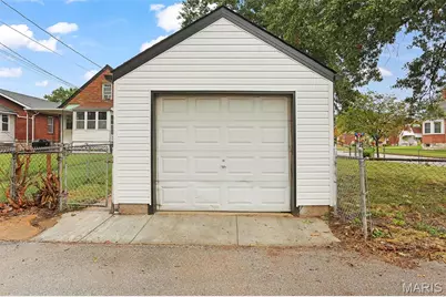 1600 Veronica Avenue, Saint Louis, MO 63147 - Photo 18
