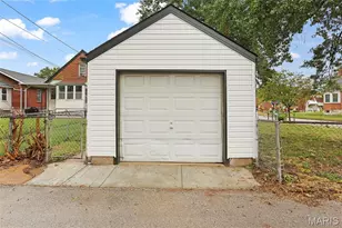 1600 Veronica Ave, Saint Louis, MO 63147 - Photo 18