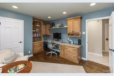 7466 Capilia Drive, Grantwood Village, MO 63123 - Photo 26