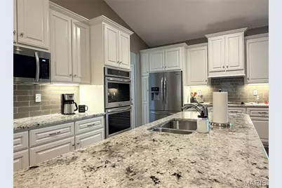 621 Bridgewater Lakeview Terrace, Villa Ridge, MO 63089 - Photo 8