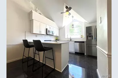 13305 Woodlake Village Court, Chesterfield, MO 63141 - Photo 10