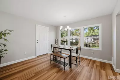 10501 Hoyt Drive, Saint Louis, MO 63137 - Photo 12