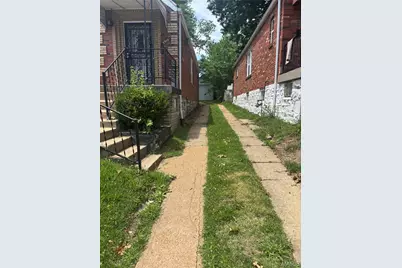 5979 Drury Lane, Saint Louis, MO 63147 - Photo 2