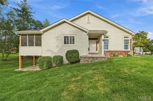 6296 Whisper Bend Dr, Unincorporated, MO 63129 - Photo 2