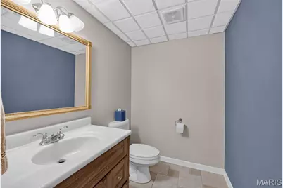 1584 Foxleigh Court, Town and Country, MO 63131 - Photo 26