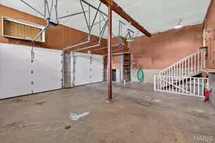 9091 Patrick Dr, Saint John, MO 63114 - Photo 22