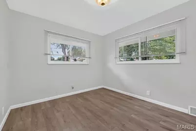 9091 Patrick Drive, Saint John, MO 63114 - Photo 12