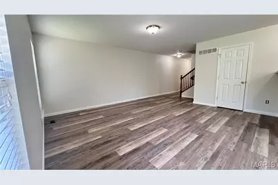 722 Wayland Drive, O'Fallon, MO 63366 - Photo 4