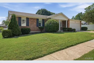 4530 Firelight Drive, Oakville, MO 63129 - Photo 2