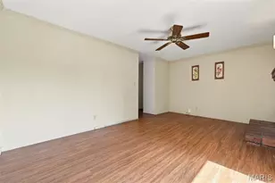 4530 Firelight Dr, Oakville, MO 63129 - Photo 10