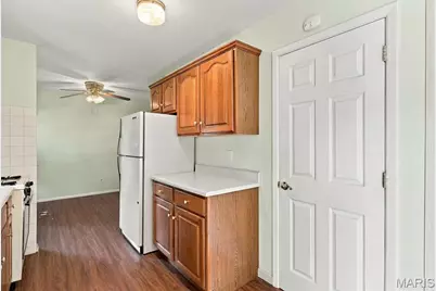4530 Firelight Drive, Oakville, MO 63129 - Photo 14