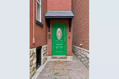 2432 McNair Avenue, Saint Louis, MO 63104 - Photo 1
