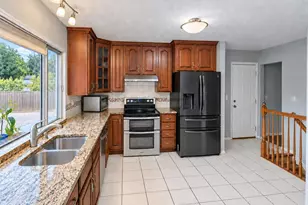 14331 Rainy Lake Dr, Chesterfield, MO 63017 - Photo 8