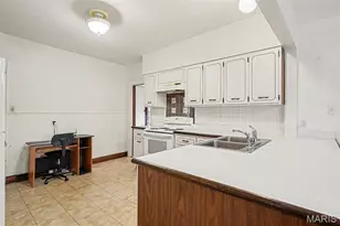 812 W Miller St, De Soto, MO 63020 - Photo 14