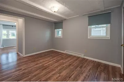 9500 Theodosia Avenue, Overland, MO 63114 - Photo 6
