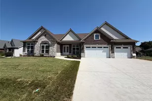 1000 Bellevaux Pl, Saint Charles, MO 63301 - Photo 2