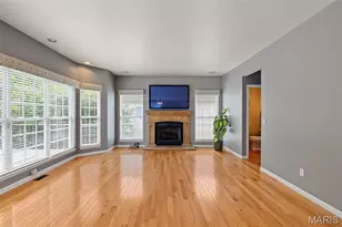 1052 Brook Mont Dr, O'Fallon, MO 63366 - Photo 22