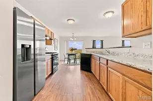 104 Baycrest Ct, Saint Charles, MO 63301 - Photo 6