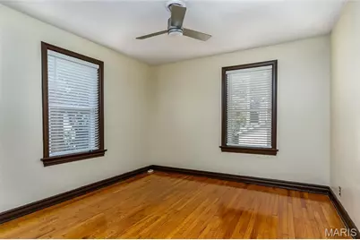 4979 Pernod Avenue, Saint Louis, MO 63139 - Photo 16
