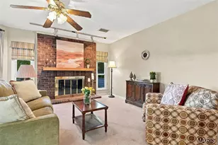 1010 Thoreau Ct, Creve Coeur, MO 63146 - Photo 8
