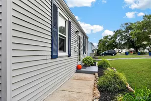 9120 Kathlyn Dr, Saint Louis, MO 63134 - Photo 4