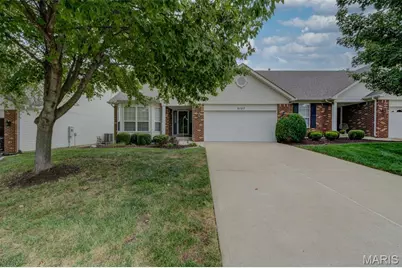 2107 McGregor Circle, O'Fallon, MO 63368 - Photo 2