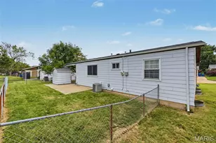 2263 McKelvey Rd, Maryland Heights, MO 63043 - Photo 30