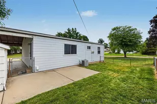 2263 McKelvey Rd, Maryland Heights, MO 63043 - Photo 28