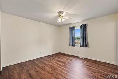 2263 McKelvey Road, Maryland Heights, MO 63043 - Photo 14
