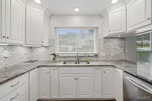 6031 Treeridge Trail, Saint Louis, MO 63129 - Photo 18