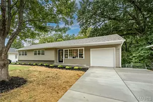 133 Embassy Ln, Kirkwood, MO 63122 - Photo 1