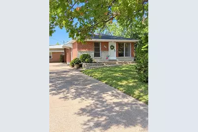 701 Avenue H, Saint Louis, MO 63125 - Photo 1