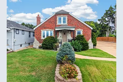 9015 Gravois Road, Affton, MO 63123 - Photo 1