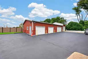 9015 Gravois Rd, Affton, MO 63123 - Photo 62