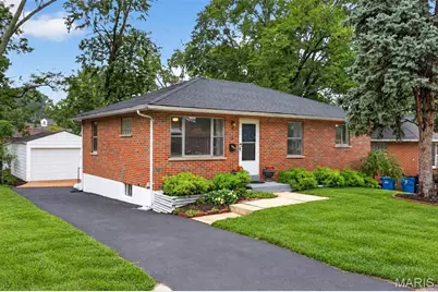 9016 Bessemer Avenue, Berkeley, MO 63134 - Photo 2