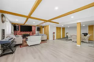 3927 Trotwood Pl, Saint Louis, MO 63125 - Photo 32