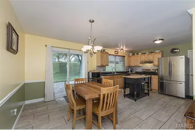 615 Country Lake Drive, Saint Peters, MO 63376 - Photo 8