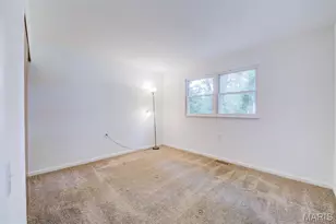 3215 Janton Ln, Saint Charles, MO 63301 - Photo 8