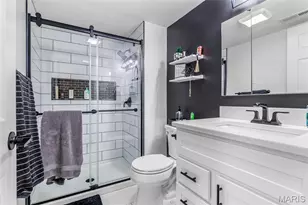 12561 Chardin Pl, Saint Louis, MO 63128 - Photo 6