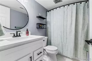 12561 Chardin Pl, Saint Louis, MO 63128 - Photo 24