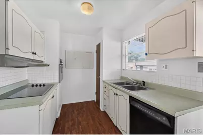 6683 Parker Road #B, Florissant, MO 63033 - Photo 8