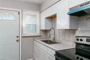 609 Belmont Pl, Saint Louis, MO 63135 - Photo 6