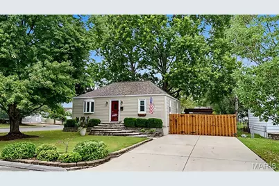 9617 Echo Lane, Overland, MO 63114 - Photo 1