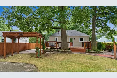 9617 Echo Lane, Overland, MO 63114 - Photo 4