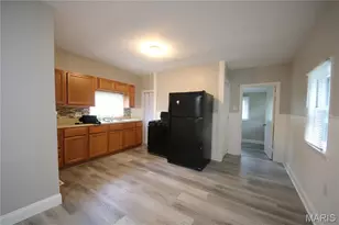 7402 Blanding Dr, Ferguson, MO 63135 - Photo 8